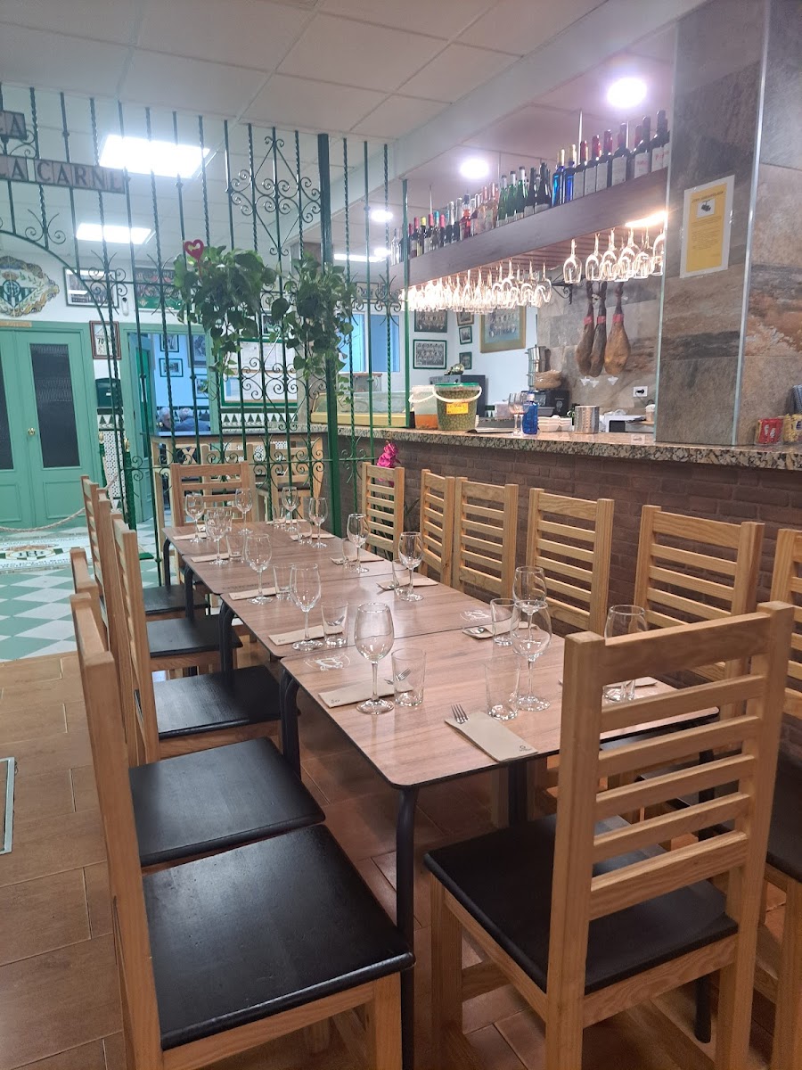 Restaurante La Decana (Peña Bética Puerta De La Carne) Photos 2